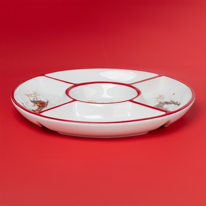 Менажница новогодняя Доляна «Сани Деда Мороза», 5 ячеек, 25,5×3,1 см, керамика, цвет белый Менажница новогодняя Доляна «Сани Деда Мороза», 5 ячеек, 25,5×3,1 см, керамика, цвет белый