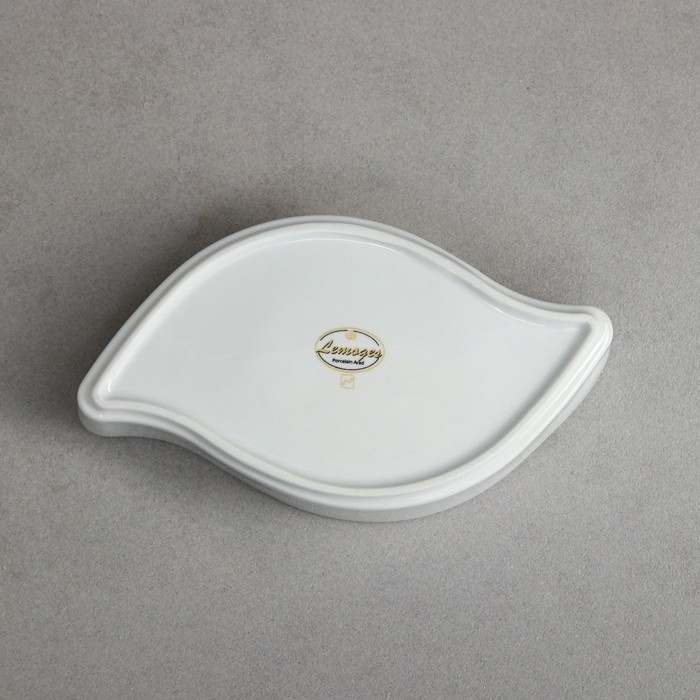 Блюдо «Королевское», 300 мл, фарфор, Иран Блюдо «Королевское», 300 мл, фарфор, Иран