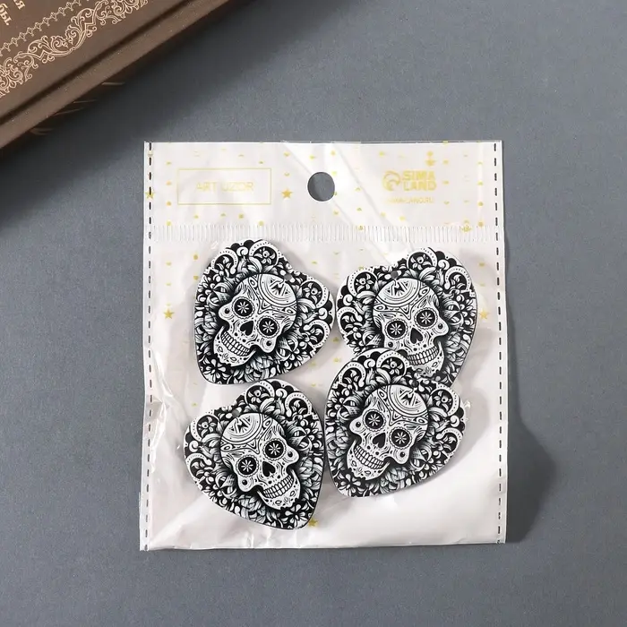 Декор для творчества акрил Декор для творчества акрил "Череп в сердце" 4,3х3,7х0,2 см