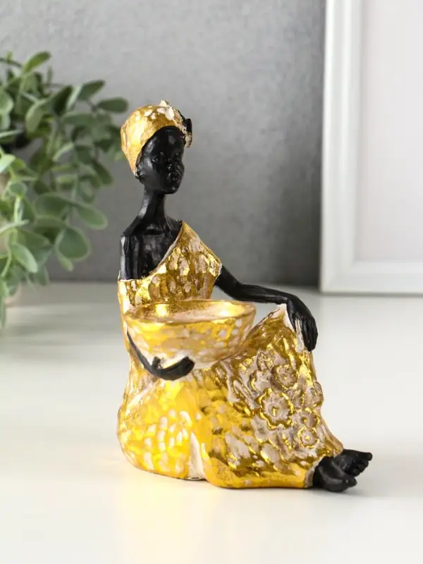 Подсвечник полистоун Подсвечник полистоун "Африканка в золотом платье с цветами" d=4,5 см 10,5х12х16 см