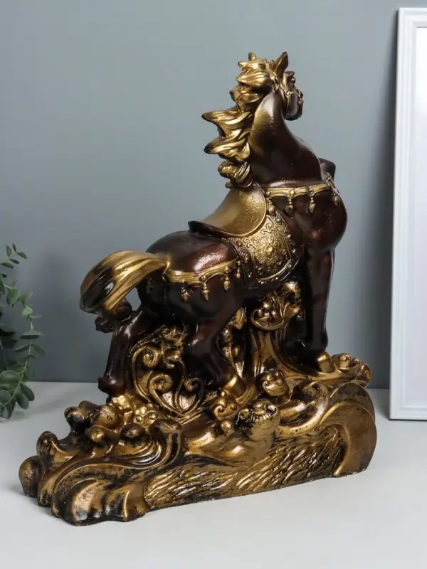 Фигура "Конь огненный" 40,5х36х15 см, бронза с золотом