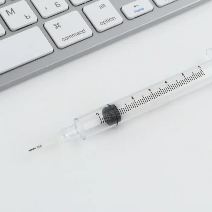 Ручка прикол шариковая синяя паста, шприц &laquo;Укол от всех проблем&raquo;, на подложке