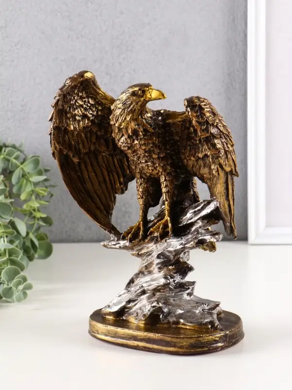 Фигурка полистоун «Орёл на камне», 24.5×18×11 см, бронза Фигурка полистоун «Орёл на камне», 24.5×18×11 см, бронза