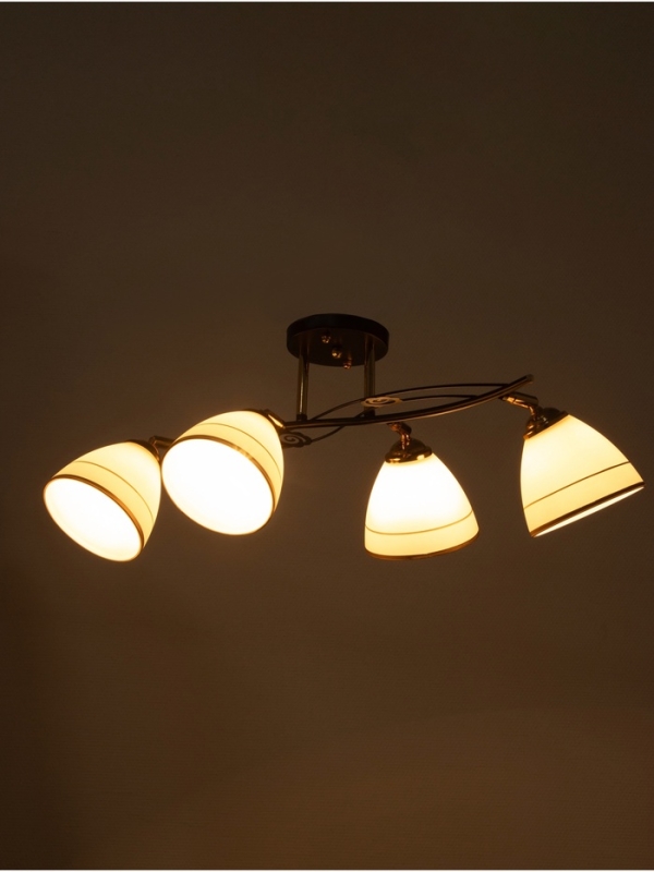 Люстра Люстра "Кира" 4х40Вт Е27 черный/золото