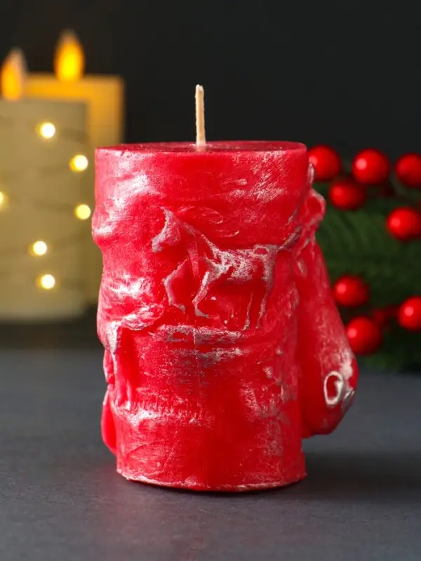 Свеча новогодняя Свеча новогодняя "Барельеф Лошадь" 85х95 мм, ЛАК, красный