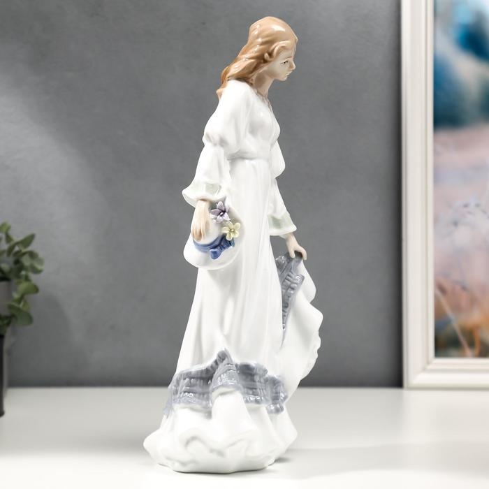 Сувенир керамика  Сувенир керамика "Девушка со шляпкой" цветной 35,5х12х16 см