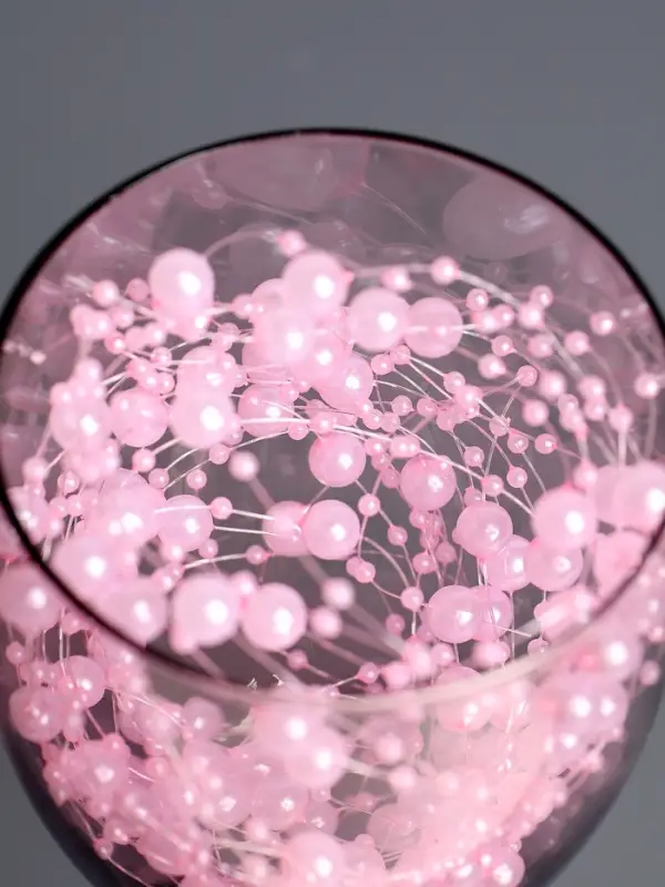 Гирлянда для декора из бусин, розовая Гирлянда для декора из бусин, розовая