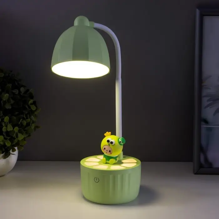 Лампа настольная RISALUX &laquo;Мини лягушонок&raquo;, светодиодная, 3 режима, 6.4 Вт, USB, салатовая, 10&times;10&times;37.5 см