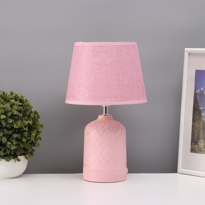 Лампа настольная Лампа настольная "Узор" 1х40Вт Е14 розовый 20х20х34см