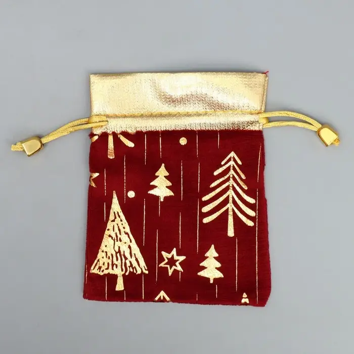Мешочек подарочный плюш «Сказка с тобой», ёлки, тиснение, 10 х 12 см +/- 1.5 см Мешочек подарочный плюш «Сказка с тобой», ёлки, тиснение, 10 х 12 см +/- 1.5 см