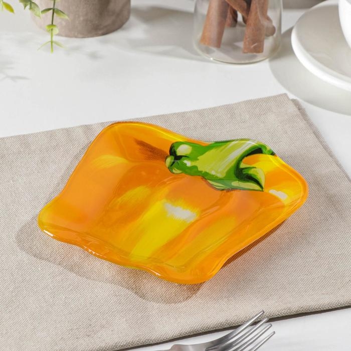 Блюдо стеклянное сервировочное Доляна «Перчик», 16×15 см, цвет жёлтый Блюдо стеклянное сервировочное Доляна «Перчик», 16×15 см, цвет жёлтый