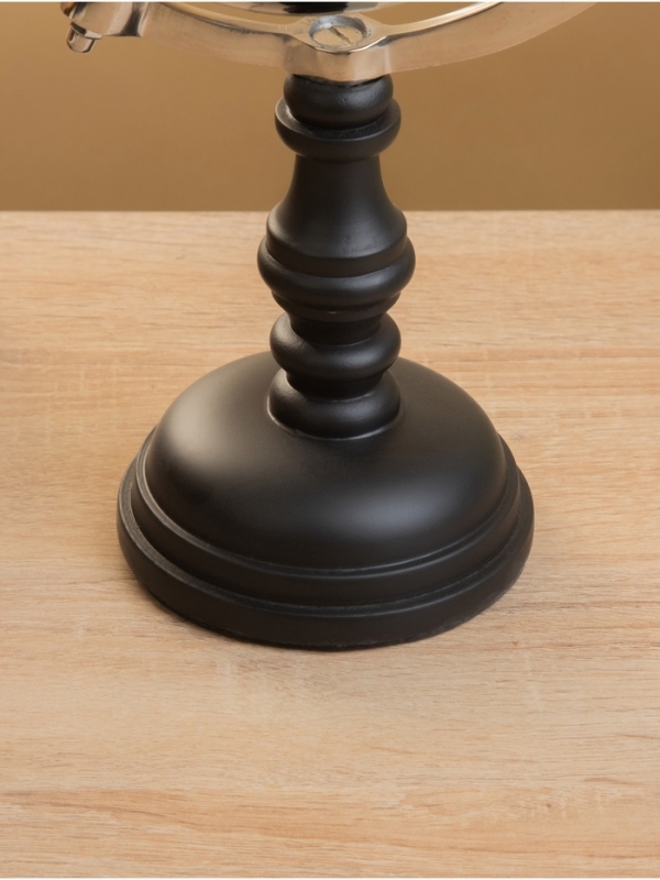 Глобус сувенирный «Темная ночь», 15×17.5×31 см, стекло, дерево Глобус сувенирный «Темная ночь», 15×17.5×31 см, стекло, дерево