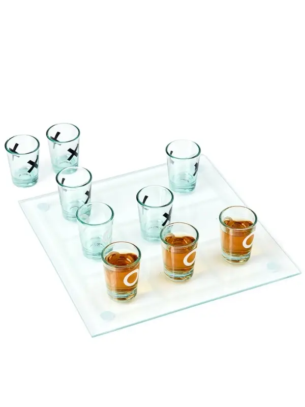 Настольная игра для взрослых &laquo;Пьяные Крестики-нолики&raquo;, 9 стопок, доска 20&times;20 см