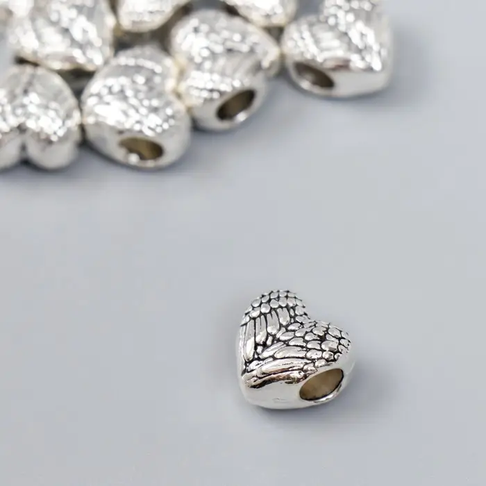 Бусина для рукоделия и плетения «Арт Узор. Крылья сложенные сердцем», металл, серебро, 1.2×1.1×0.7 см