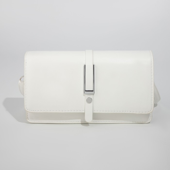 Сумка-мессенджер на клапане, цвет белый Сумка-мессенджер на клапане, цвет белый