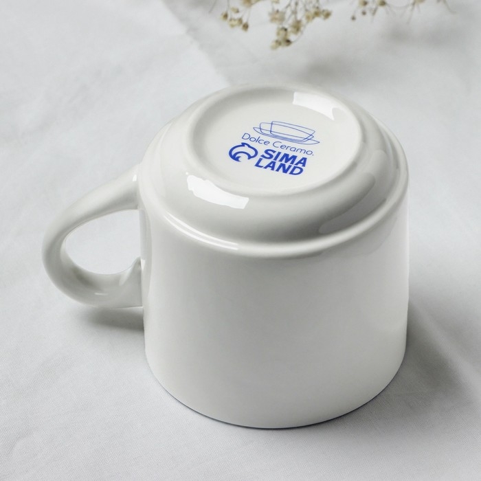 Кружка белая керамическая «Ласточка», 300 мл Кружка белая керамическая «Ласточка», 300 мл