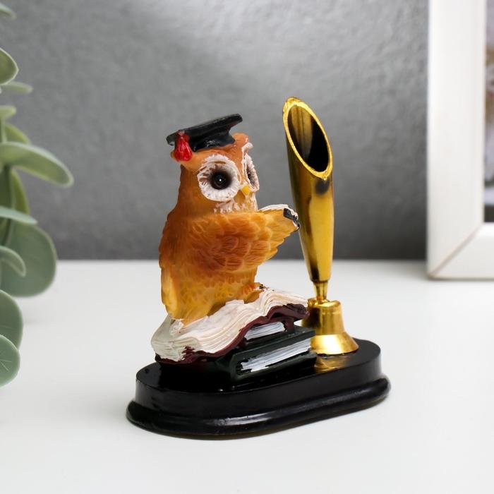 Сувенир полистоун с подставкой под ручку Сувенир полистоун с подставкой под ручку "Профессор филин на книгах" МИКС 7,5х6,5х4,2 см