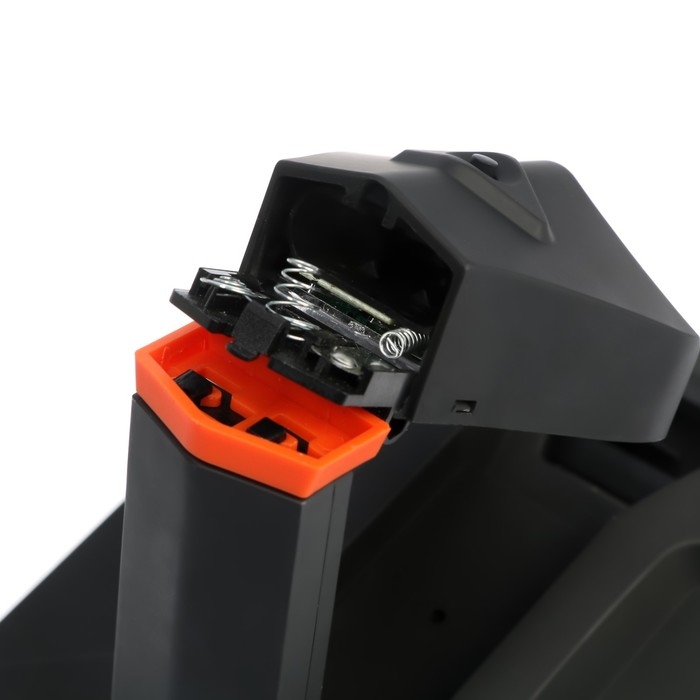 Набор инструментальный с фонарем ЕРМАК, 209-001, 24 предмета Набор инструментальный с фонарем ЕРМАК, 209-001, 24 предмета