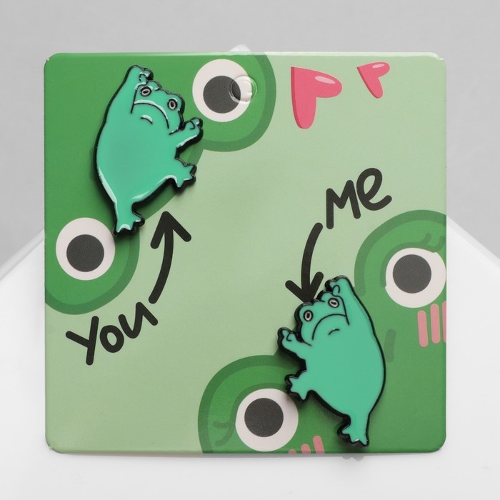 Набор значков (2 шт.) «Лягушки», цвет зелёный в чёрном металле Набор значков (2 шт.) «Лягушки», цвет зелёный в чёрном металле