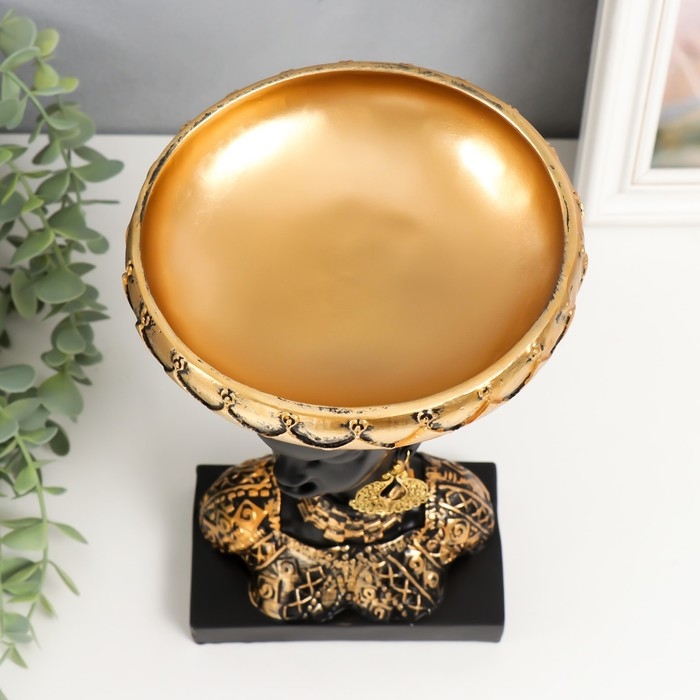 Сувенир полистоун подставка Сувенир полистоун подставка "Африканка в золотом уборе, с серьгами в ушах" 25х15х15 см