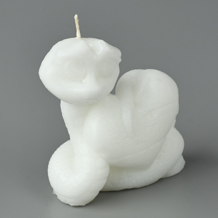 Новый год 2025! Свеча интерьерная «Новогодняя коллекция: Змейка милашка», белая, 69 х 61 х 36