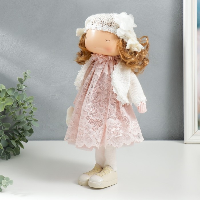 Кукла интерьерная  Кукла интерьерная "Малышка в платье с кружевом, с сердечком" 36,5х14х15,5 см