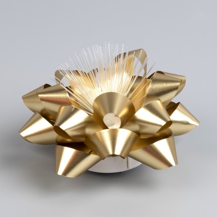 Светодиодная игрушка «Бант-звезда» 9 × 6 × 9 см, батарейки LR44х3 (в комплекте), свечение мульти, золотистая Светодиодная игрушка «Бант-звезда» 9 × 6 × 9 см, батарейки LR44х3 (в комплекте), свечение мульти, золотистая