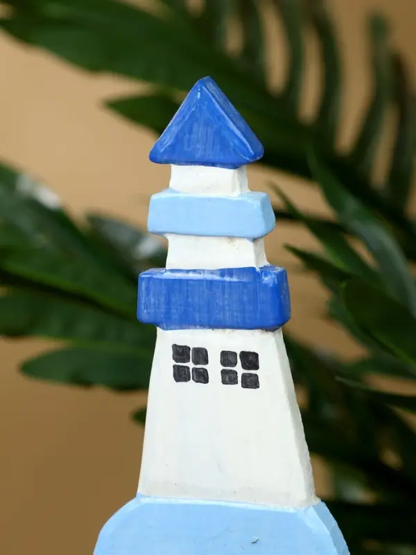 Календарь настольный Календарь настольный "Маяк" дерево 11х5х19 см, цв. бирюзово-синий