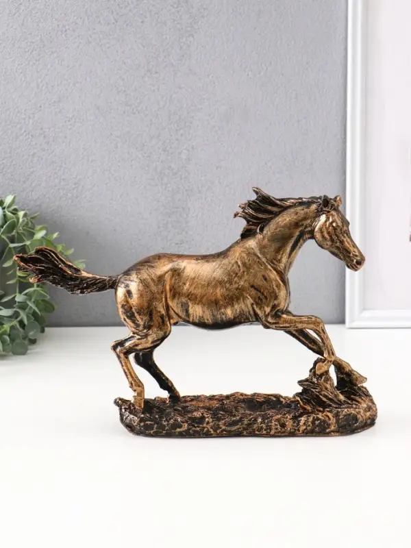 Фигура Фигура "Лошадь бегущая" 9х32х22 см