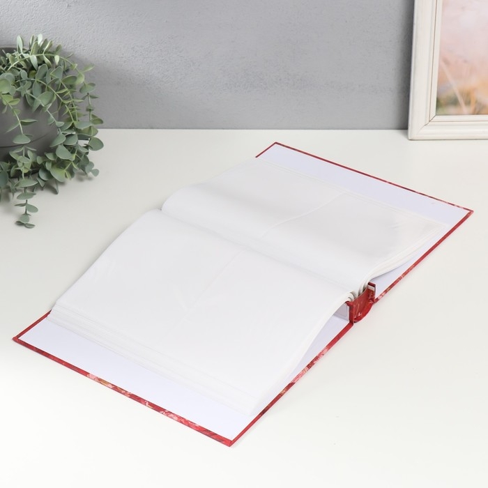 Фотоальбом на 200 фото 13х18 см Фотоальбом на 200 фото 13х18 см "Цветочная фреска" золото, в коробке МИКС 5,8х23,7х29,8 см