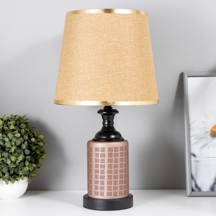 Настольная лампа Берта E27 40Вт черный 25х25х42,5 см RISALUX Настольная лампа Берта E27 40Вт черный 25х25х42,5 см RISALUX
