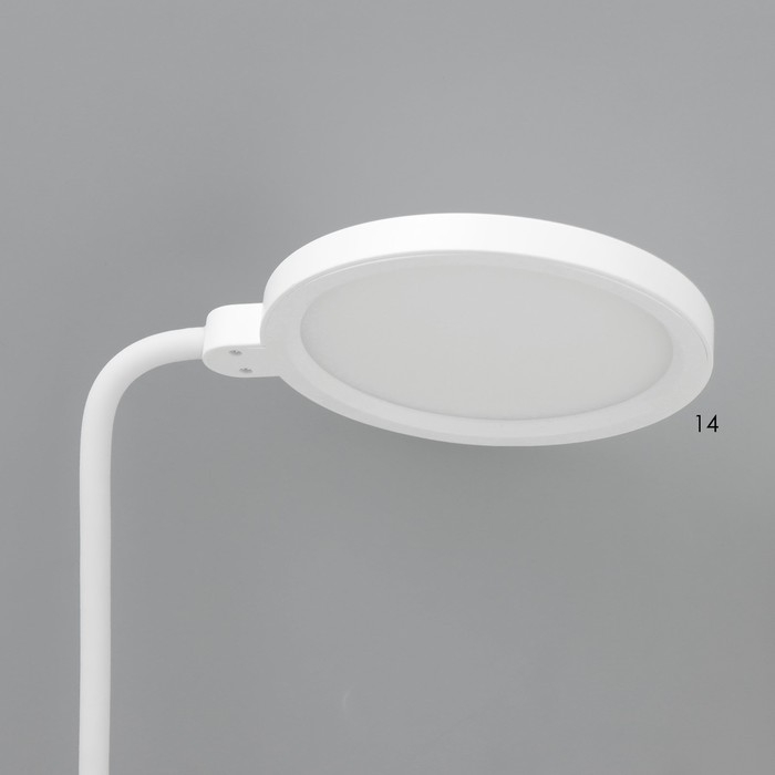 Настольная лампа "Мишка с мячом" LED  бело-красный 14х15х48 см RISALUX