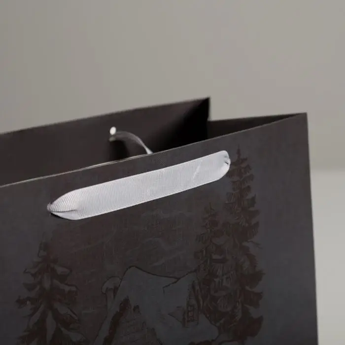 Пакет подарочный новогодний ламинированный «Лесная опушка», ML 27 х 23 х 11,5 см Пакет подарочный новогодний ламинированный «Лесная опушка», ML 27 х 23 х 11,5 см