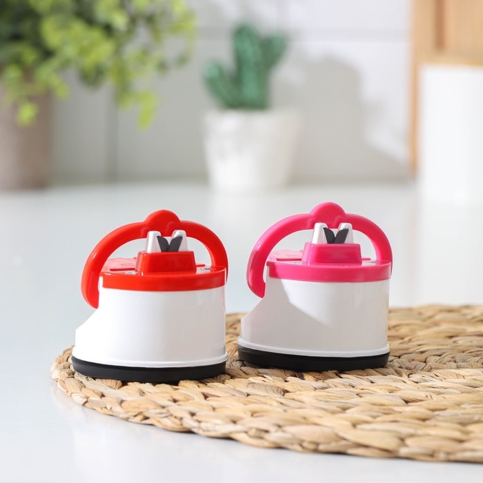 Точилка для ножей на присоске Libra Plast, пластик, цвет микс Точилка для ножей на присоске Libra Plast, пластик, цвет микс