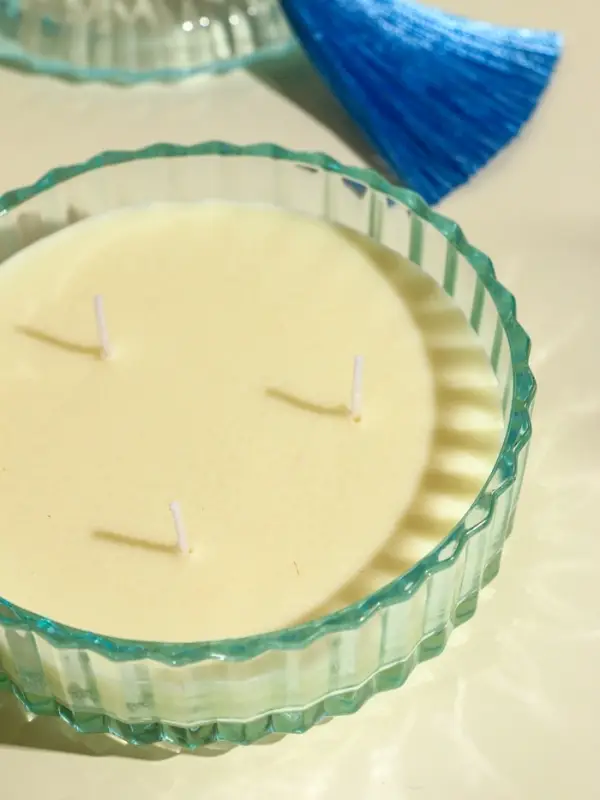 Ароматическая свеча в шкатулке &laquo;Голубая&raquo;, 3 фитиля, колокольчики, 13.3&times;13.3&times;9.5 см