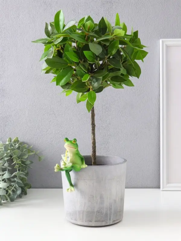 Сувенир полистоун Сувенир полистоун "Лягуха с лимонадом" 5,3х5,5х10,3 см