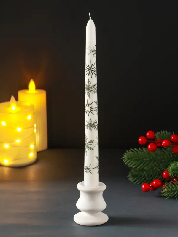 Свеча античная  "Снежинки" 255х22 мм, с декором