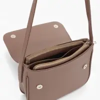 Сумка женская мессенджер TEXTURA на магните, 25&times;7.5&times;19 см, бежевая