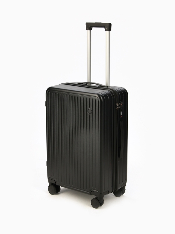 Чемодан 24 Чемодан 24", PС, 42*27*66, отд на молнии, код замок, 4 колеса, черный