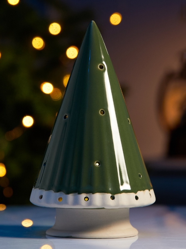 Светодиодная фигура Светодиодная фигура "Елочка зеленая" 16.7х9.7х9.7, 1 LED, LR44x3(в компл.), Т/БЕЛЫЙ