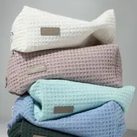 Косметичка женская на молнии TEXTURA, объёмная, большая, мягкая, зелёная