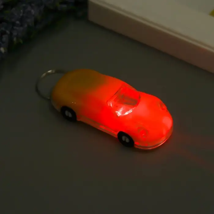 Фонарик брелок для ключей на кольце «Яркое авто», мигает, колеса крутятся, 2.5×6×1.5 см, МИКС Фонарик брелок для ключей на кольце «Яркое авто», мигает, колеса крутятся, 2.5×6×1.5 см, МИКС