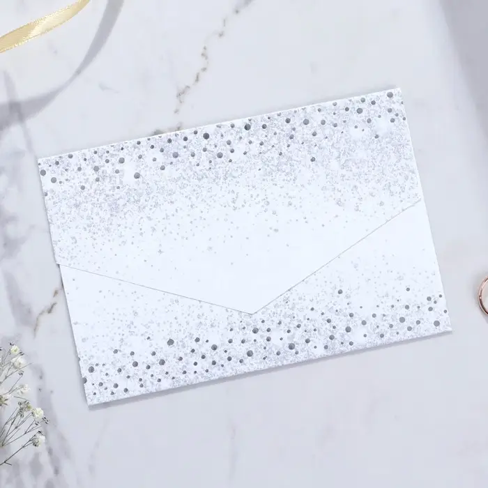 Приглашение на свадьбу в цветном конверте &laquo;Звёздный дождь&raquo;, с тиснением, розовый