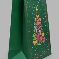 Пакет подарочный ламинированный &laquo;Бантики на Ёлке&raquo;, M 26&times;32&times;12 см