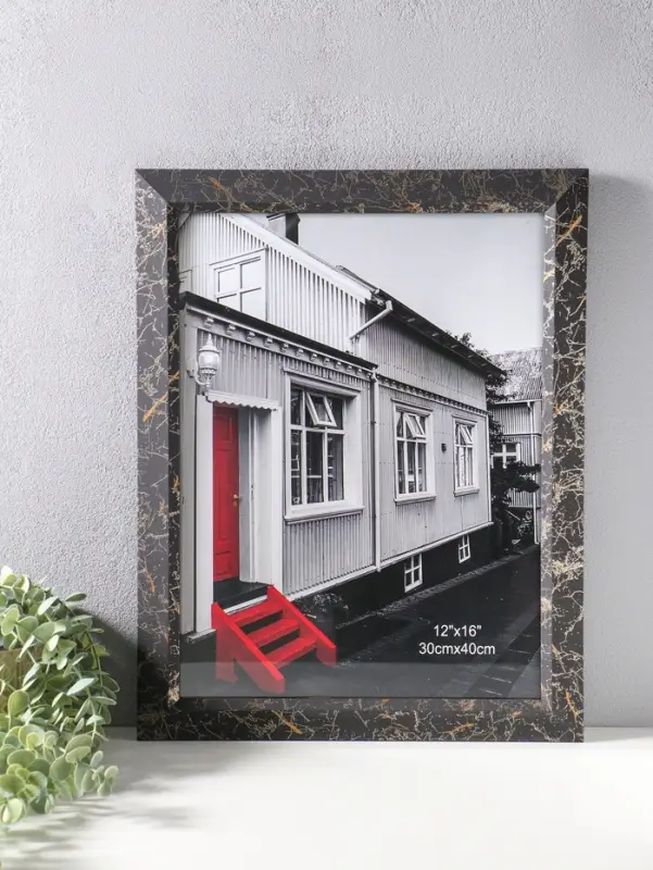 Фоторамка пластик 30х40 см "Гедеон" чёрный с золотом 47х37х2 см