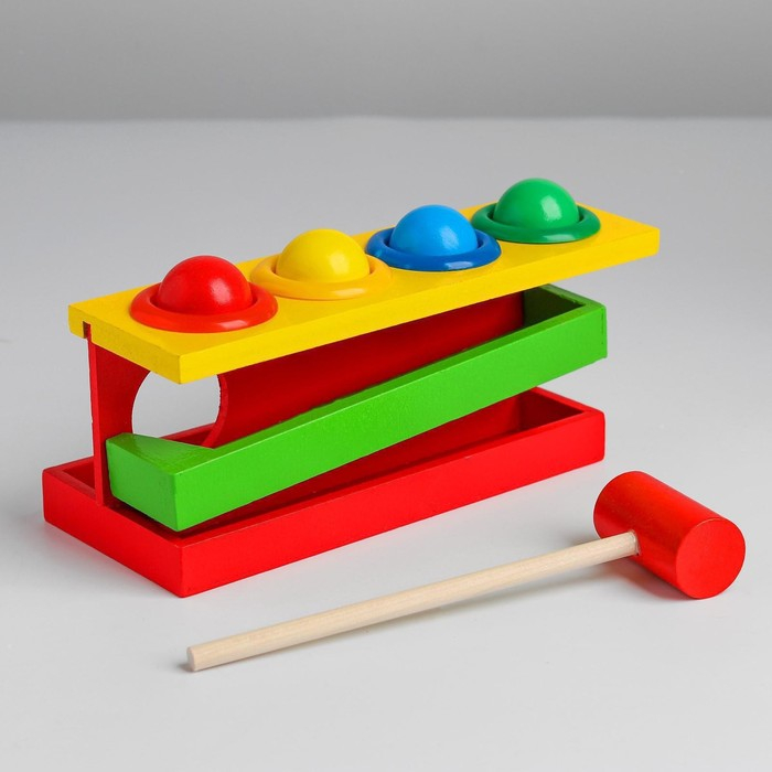 Стучалка на прямоугольном основании с 4 шариками, спуском и молоточком Стучалка на прямоугольном основании с 4 шариками, спуском и молоточком