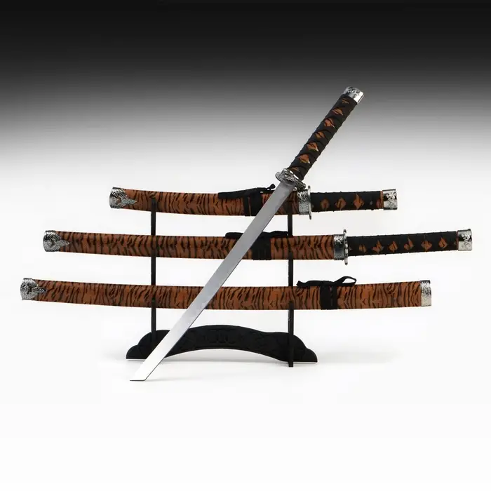 Макет оружия &laquo;Сувенирные катаны на подставке 3в1. Тайго&raquo;, подарочный набор, 47 см; 79 см; 105 см, ножны под тигра
