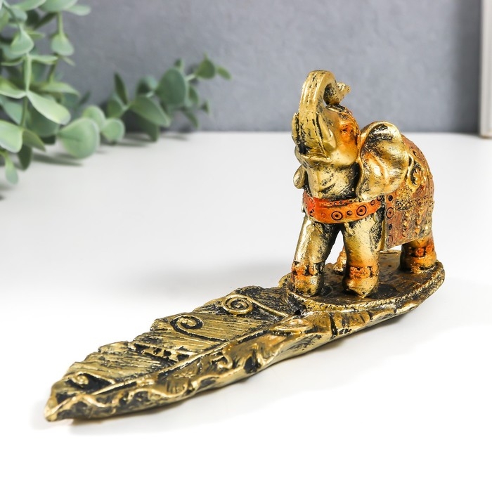 Сувенир полистоун с подставкой под благовония Сувенир полистоун с подставкой под благовония "Слон на пёрышке" 4,7х17,5х8 см