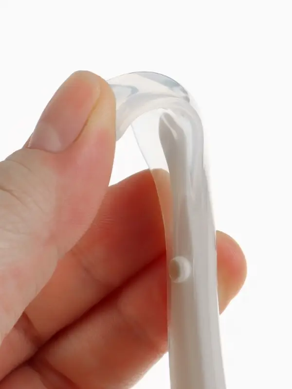 Mum&Baby Ложка для первого прикорма в контейнере, бежевая Mum&Baby Ложка для первого прикорма в контейнере, бежевая