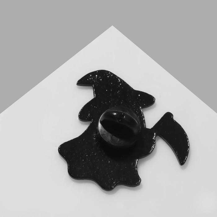 Значок Значок "Привидение" с косой, цвет бело-оранжевый в чёрном металле